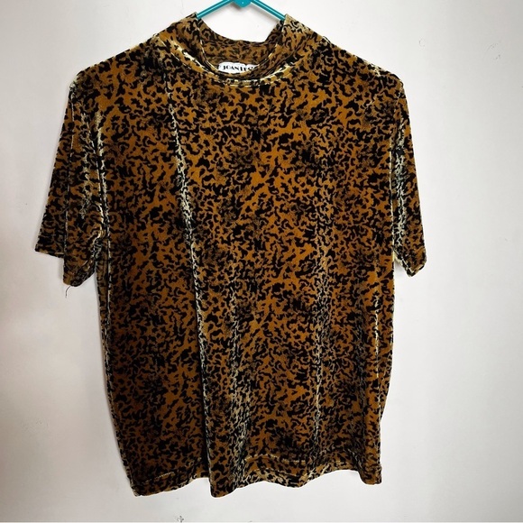 Vintage medium velvet leopard inspired turtleneck short sleeve top - Picture 3 of 15